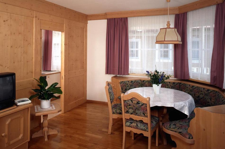Residence Unterhuber Innichen Exteriör bild